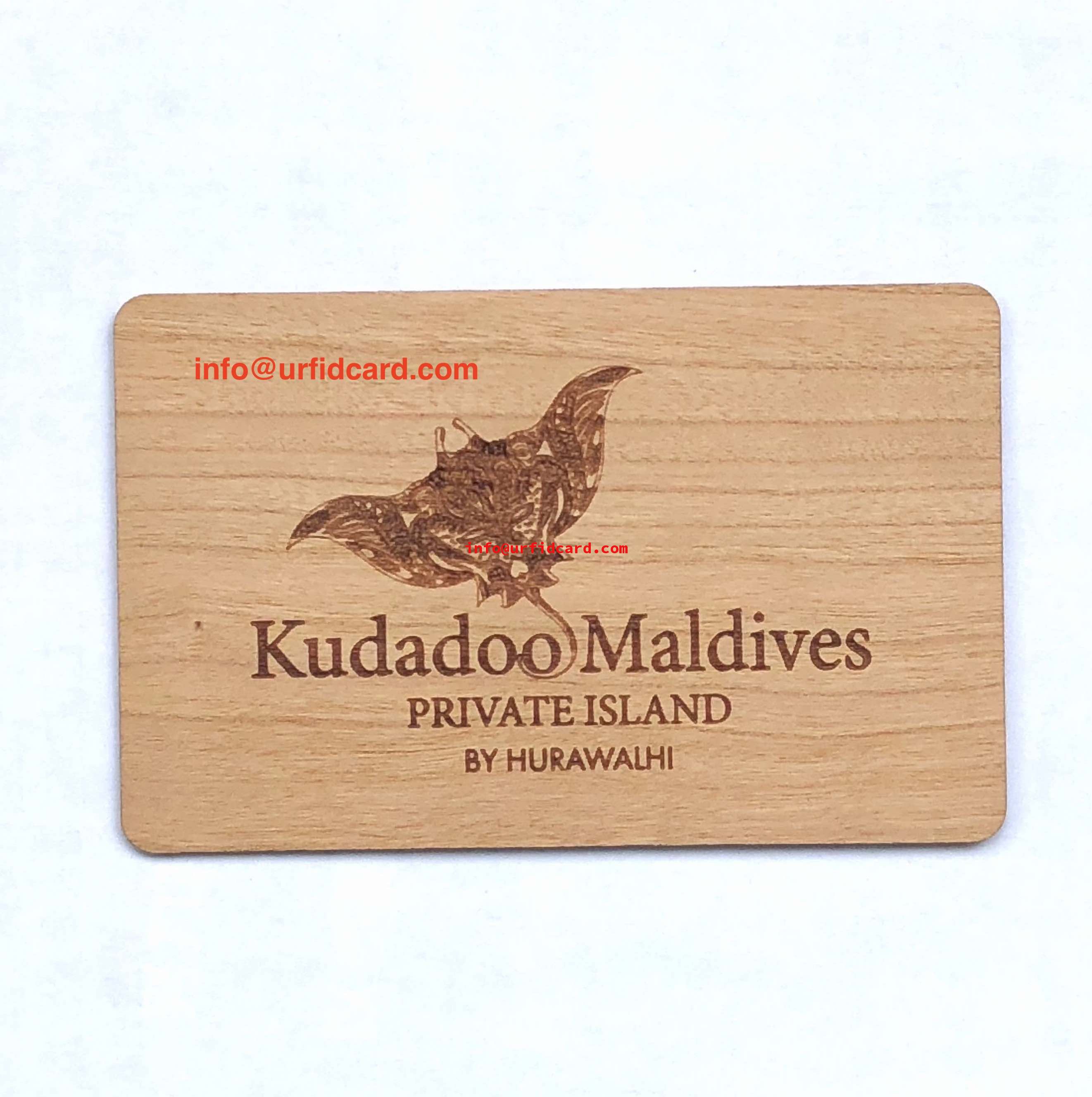 Wooden 13.56MHz MIFARE Classic® 4K RFID Smart Card